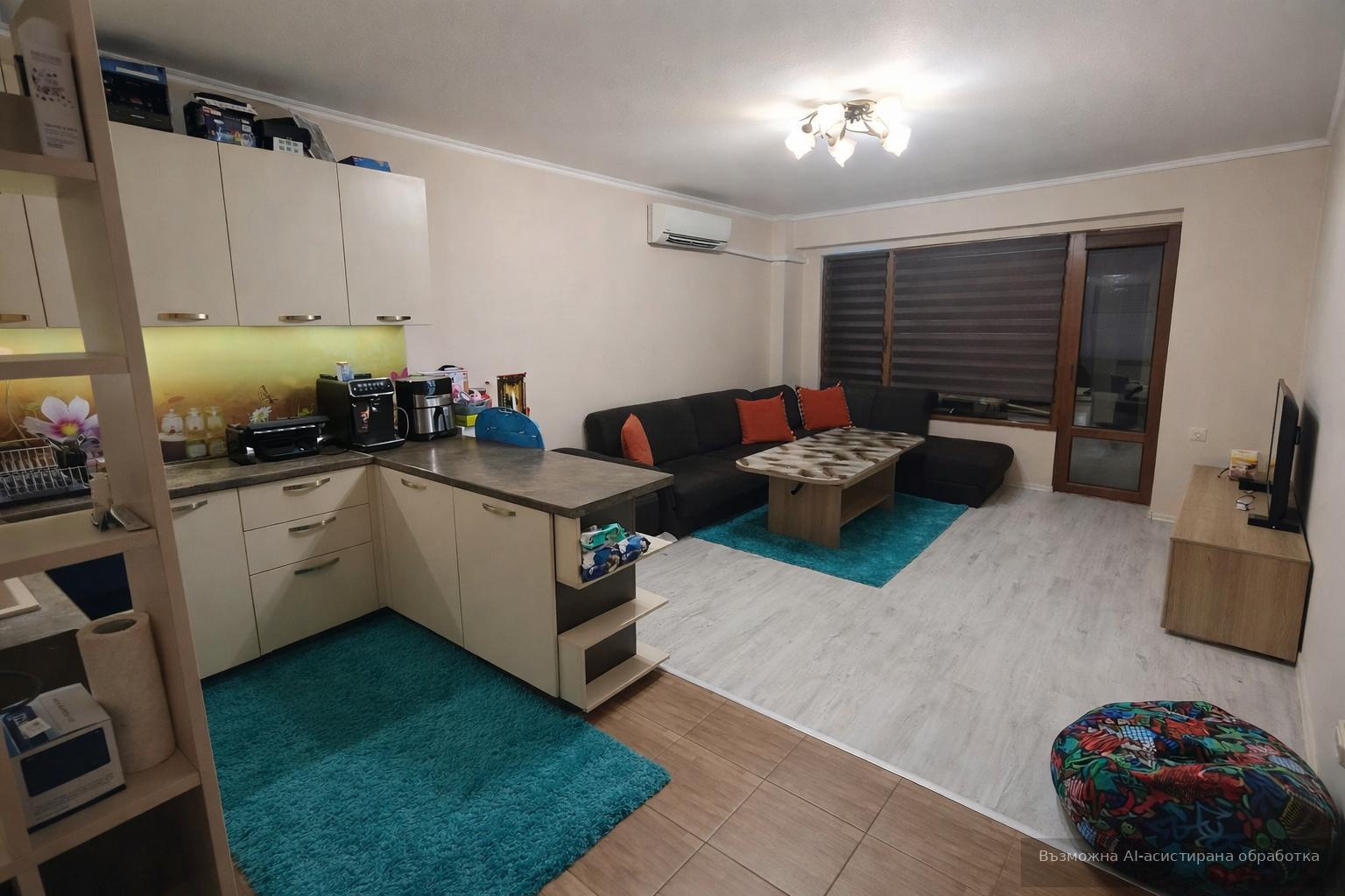 Двустаен апартамент преустроен в Тристаен, ж.к Славейков