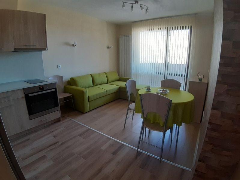 Тристаен, под наем, жк. Банишора