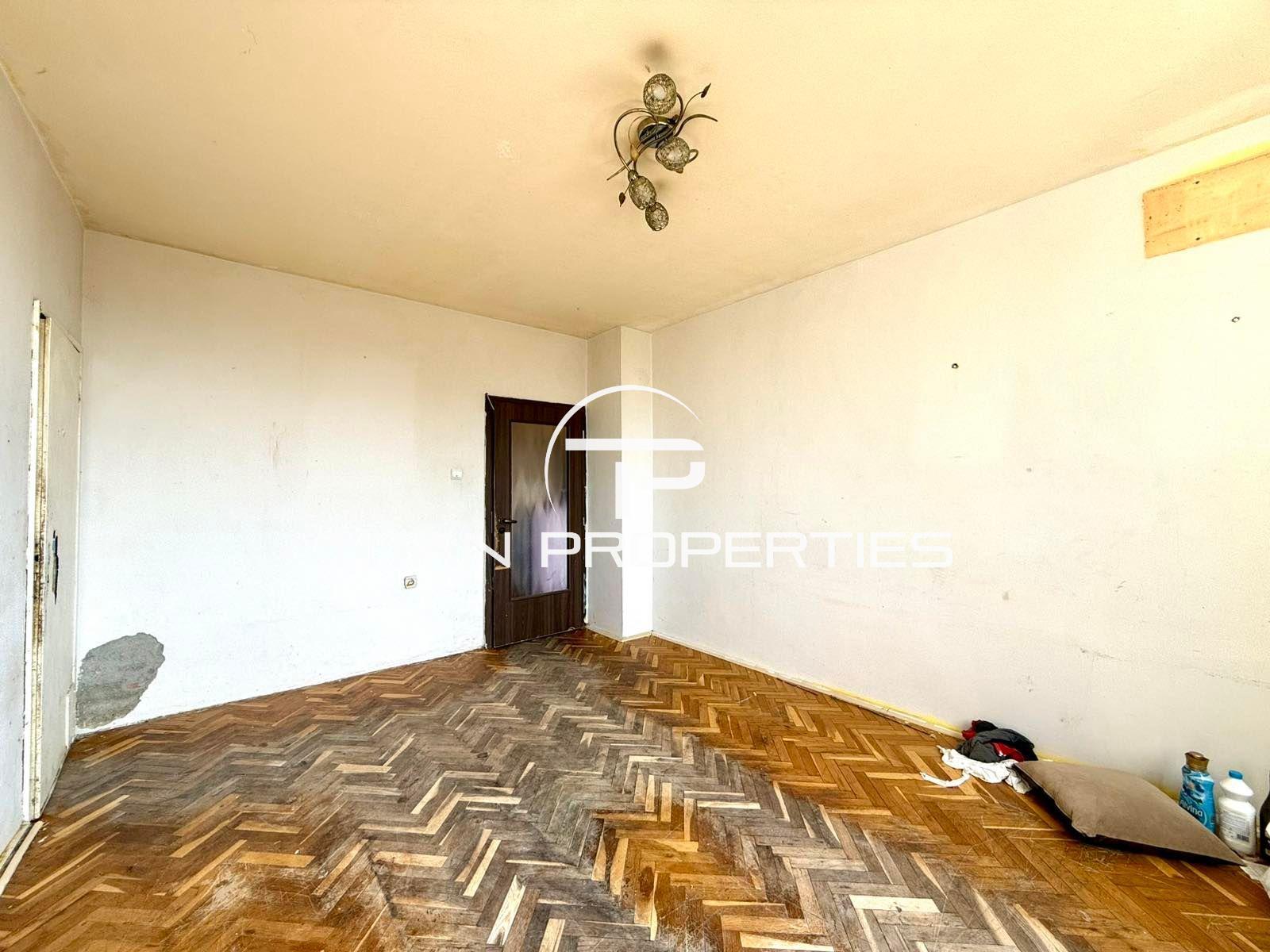 С ключ! Тристаен апартамент за продажба в Център