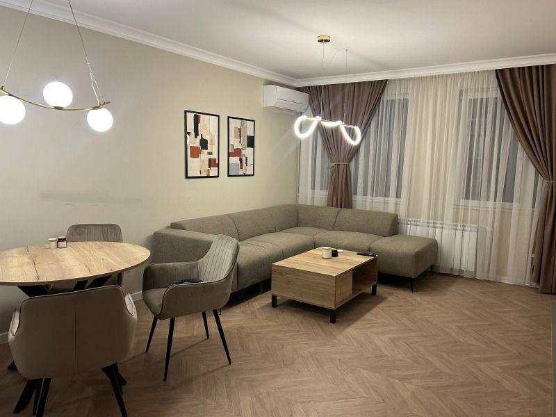 Двустаен, под наем, жк. Дървеница