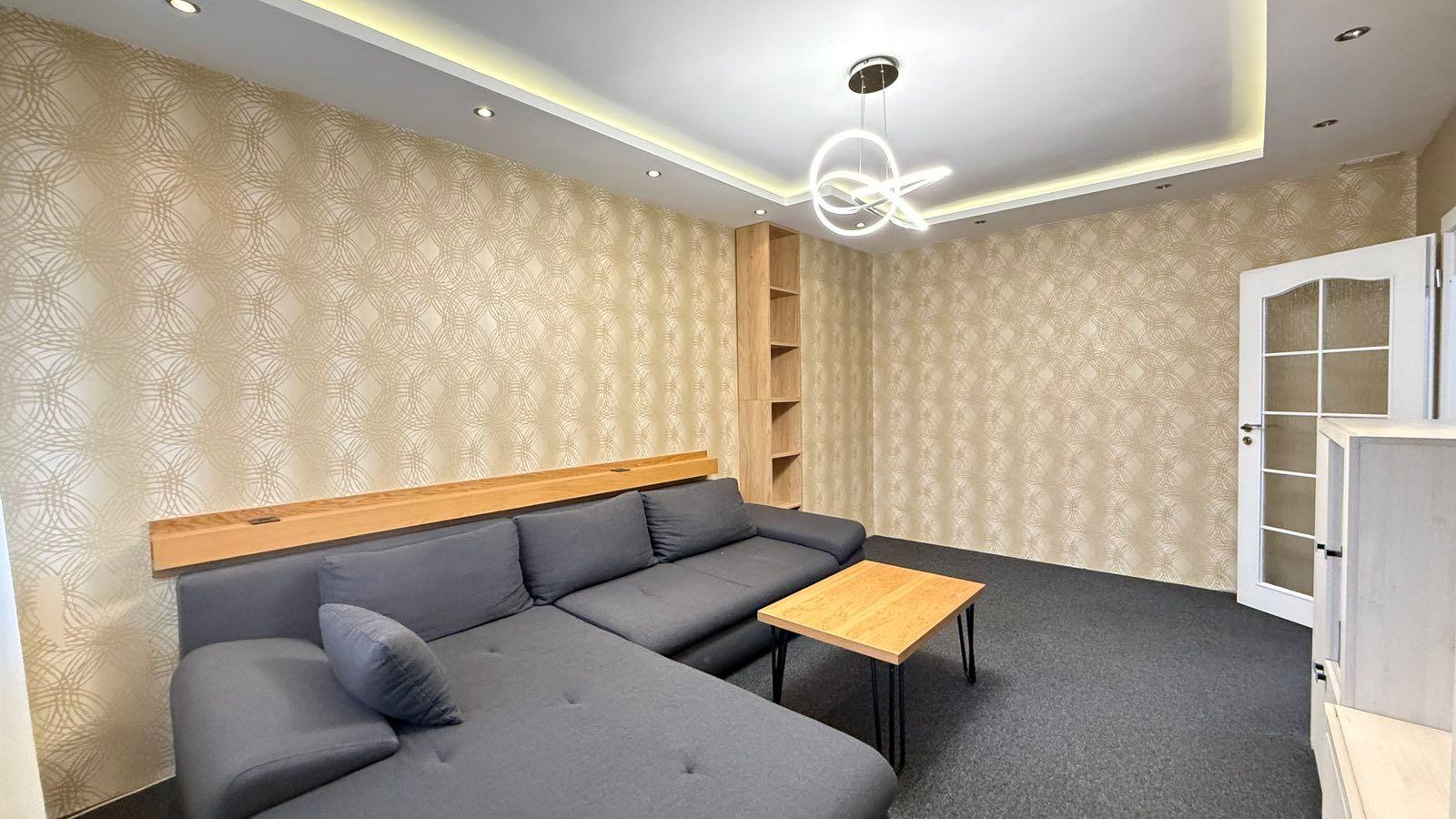 Тристаен за продажба в Красна поляна 2