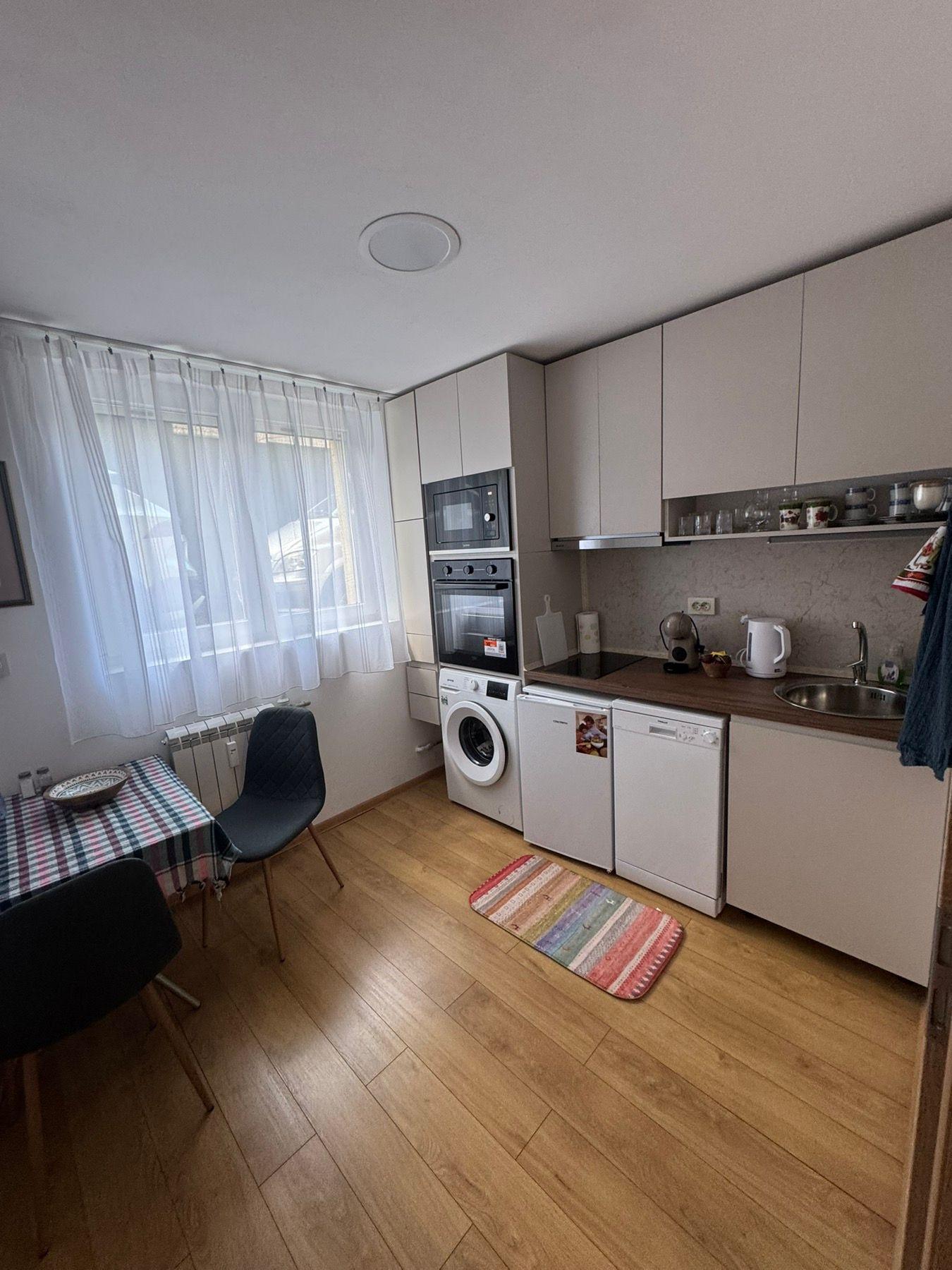 Двустаен, под наем, жк. Лозенец