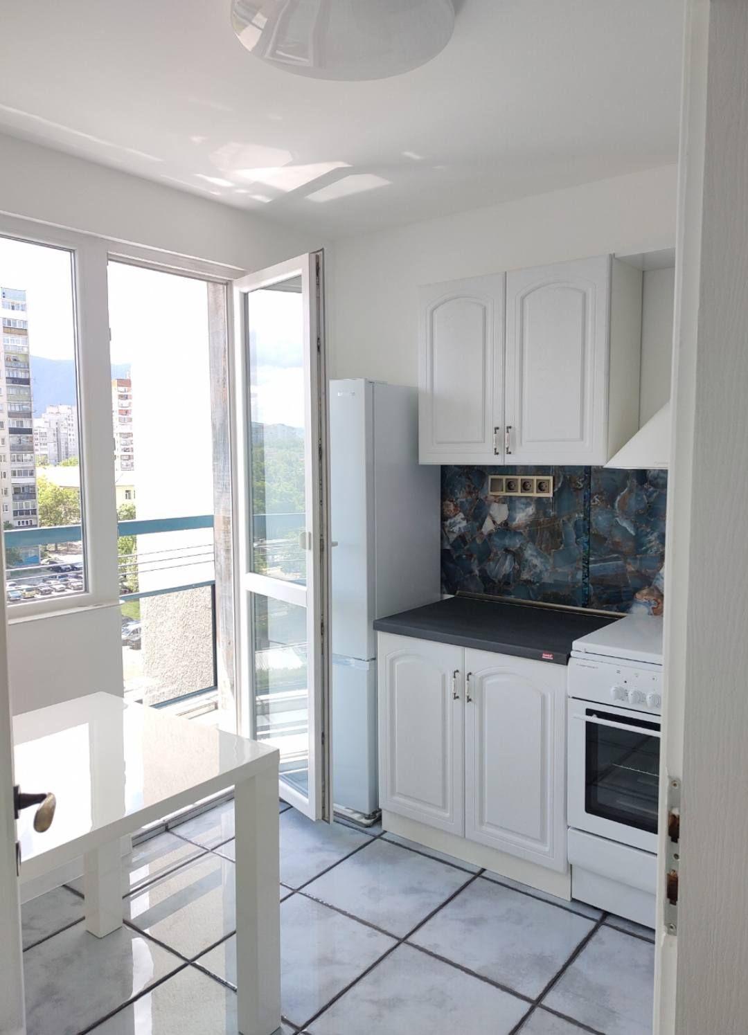 Едностаен, под наем, жк. Красна поляна 1