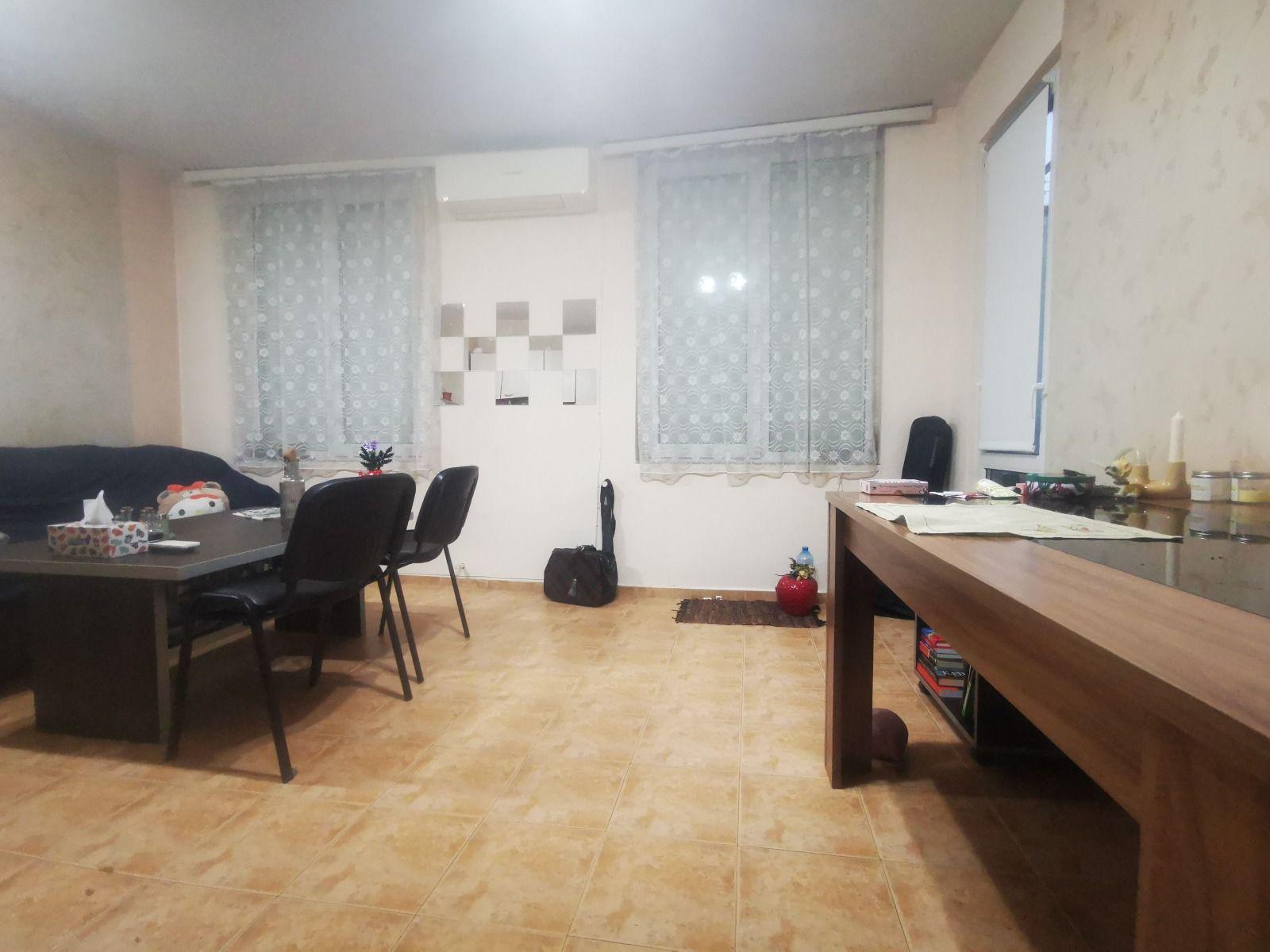 Двустаен, под наем, ж.к. Връбница 2