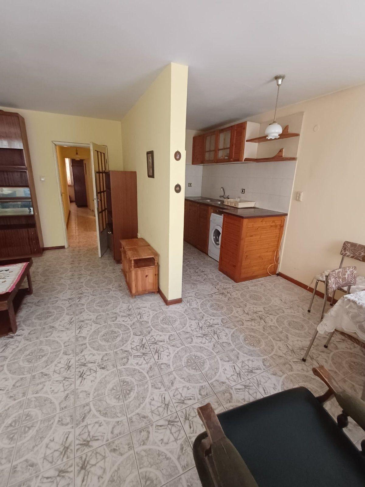 За продажба в Бургас тристаен Възраждане ID 2113904