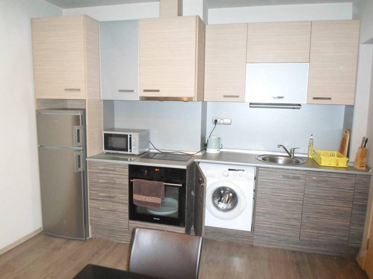 Под наем в Бургас тристаен Лазур ID 2195405