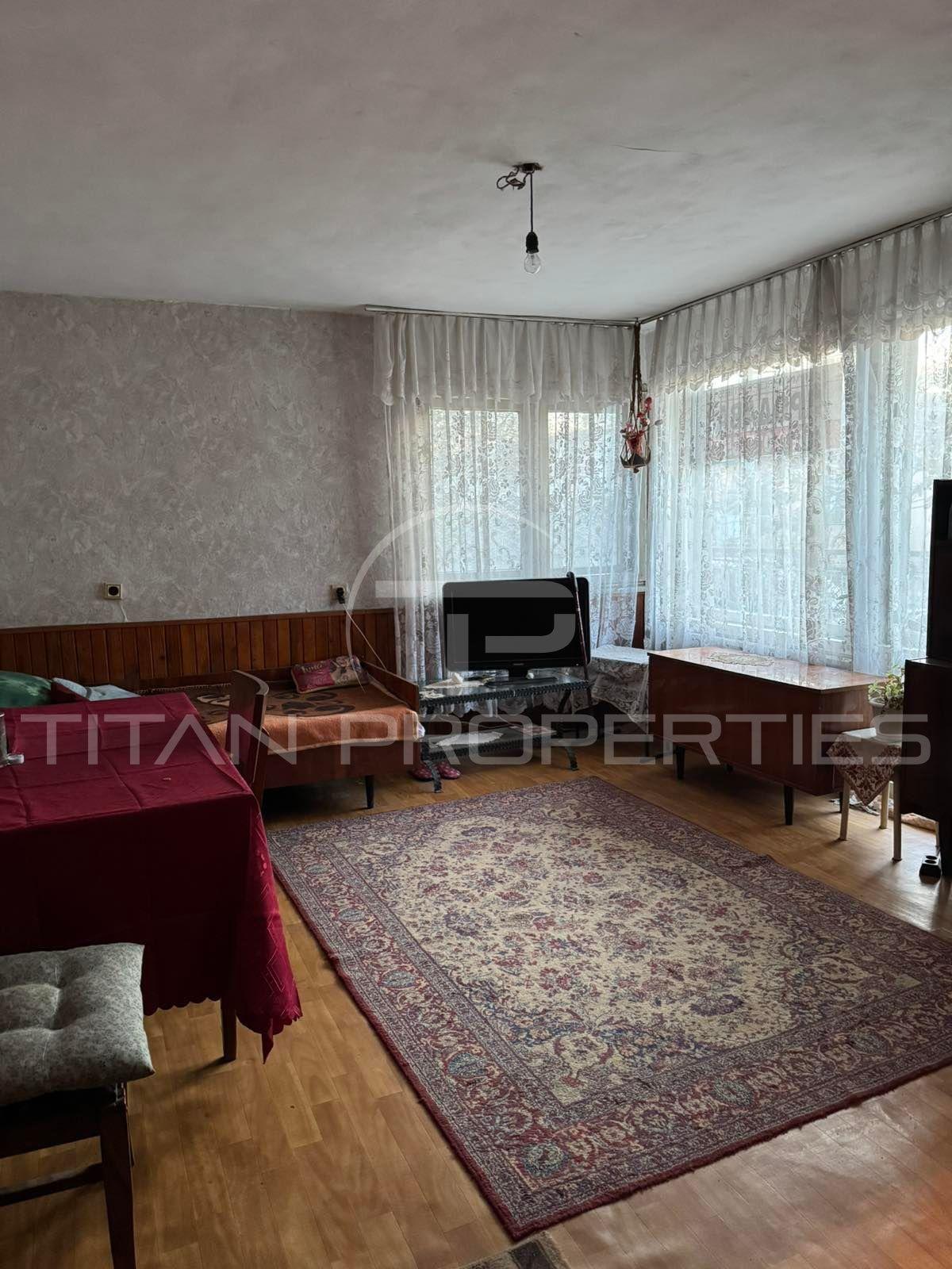 За продажба в София етаж от къща Модерно предградие ID 2107212