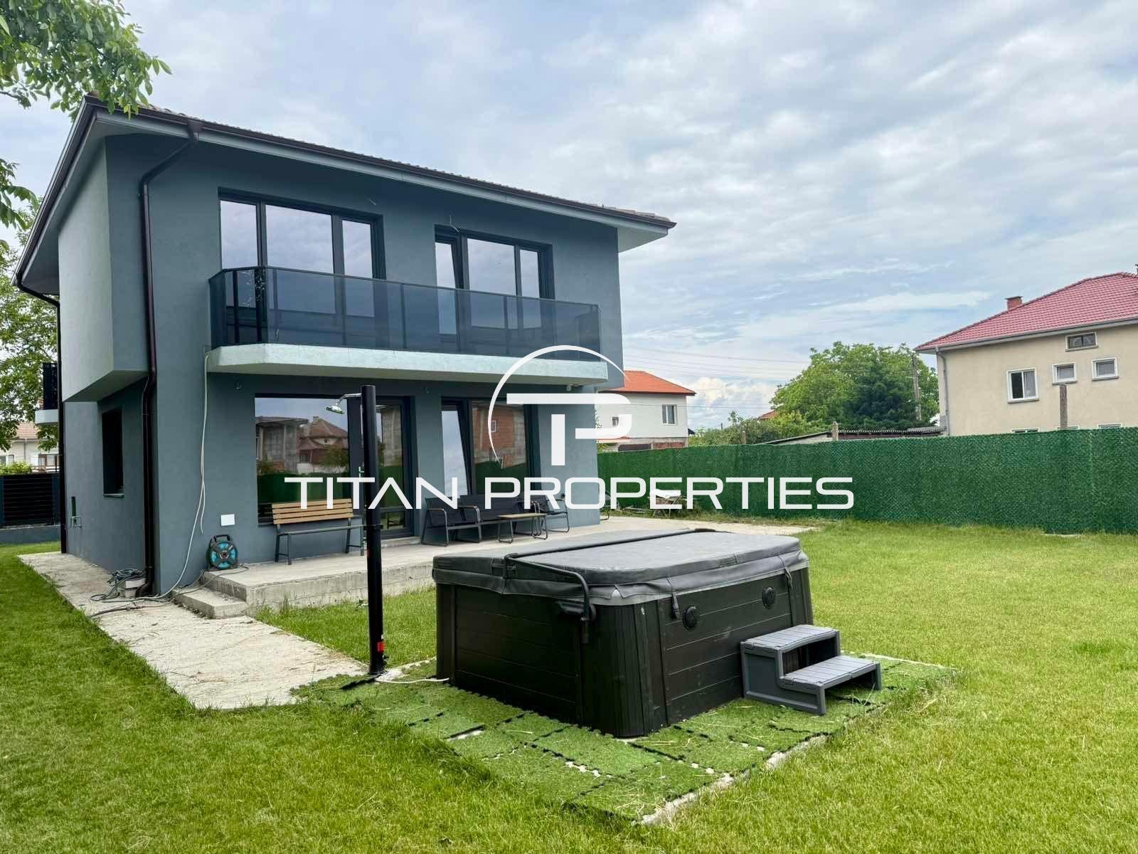 Luxurious single-family house in the village of Trud